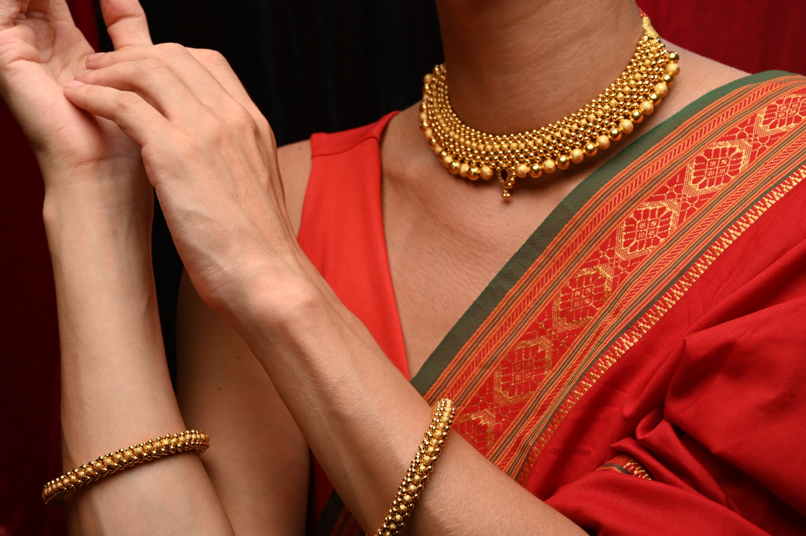 Luminara Taxture Bangle